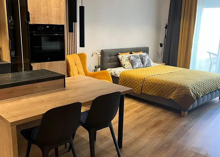 Apartament River House